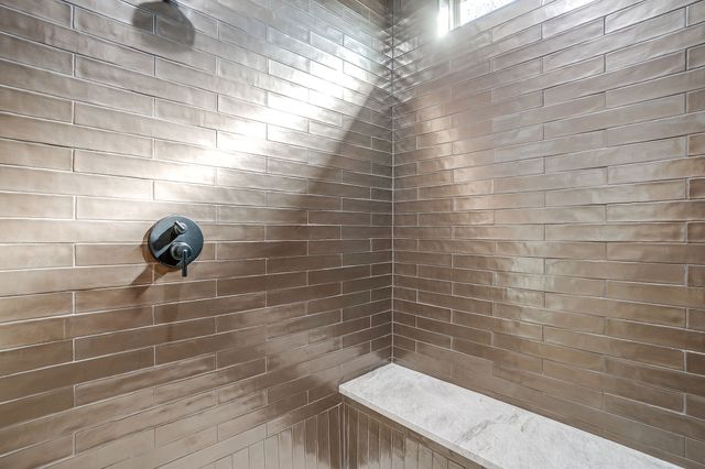 2820 Weisenberger Street 110, Fort Worth, TX 76107