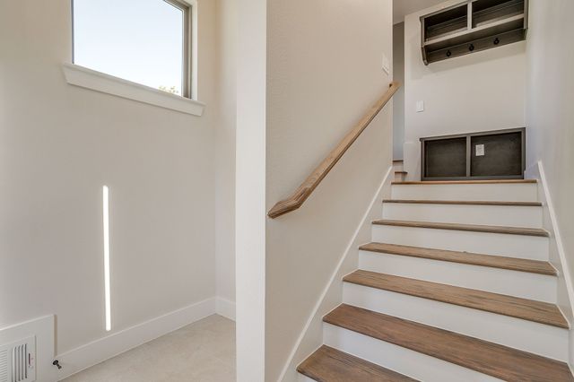 2820 Weisenberger Street 110, Fort Worth, TX 76107