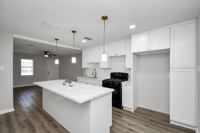 428 De Haven Street, Houston, TX 77029