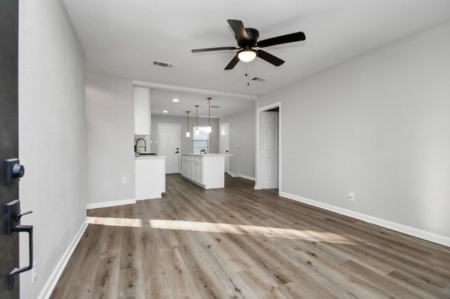 428 De Haven Street, Houston, TX 77029
