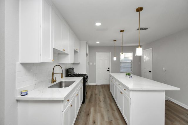 428 De Haven Street, Houston, TX 77029
