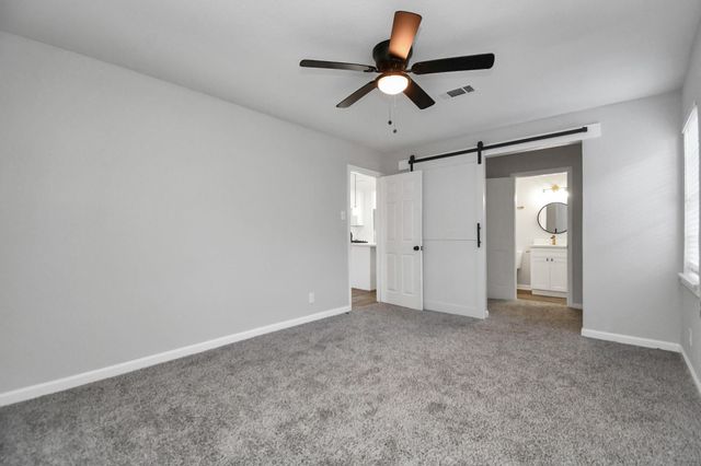 428 De Haven Street, Houston, TX 77029