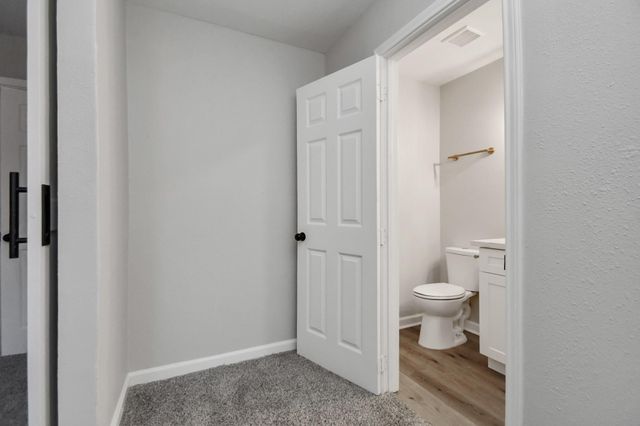 428 De Haven Street, Houston, TX 77029