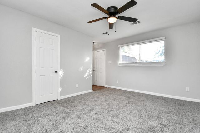 428 De Haven Street, Houston, TX 77029