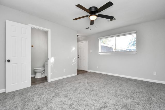 428 De Haven Street, Houston, TX 77029