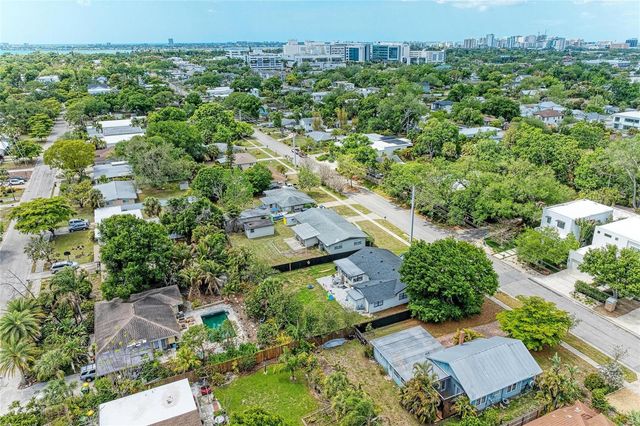 2286 HYDE PARK STREET, Sarasota, FL 34239