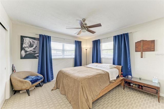 2286 HYDE PARK STREET, Sarasota, FL 34239