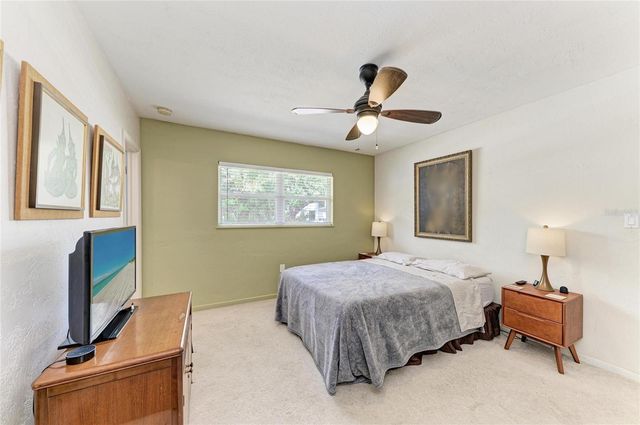 2286 HYDE PARK STREET, Sarasota, FL 34239