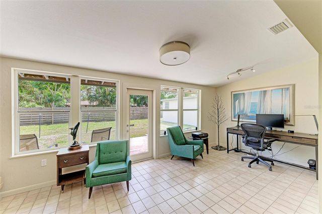 2286 HYDE PARK STREET, Sarasota, FL 34239