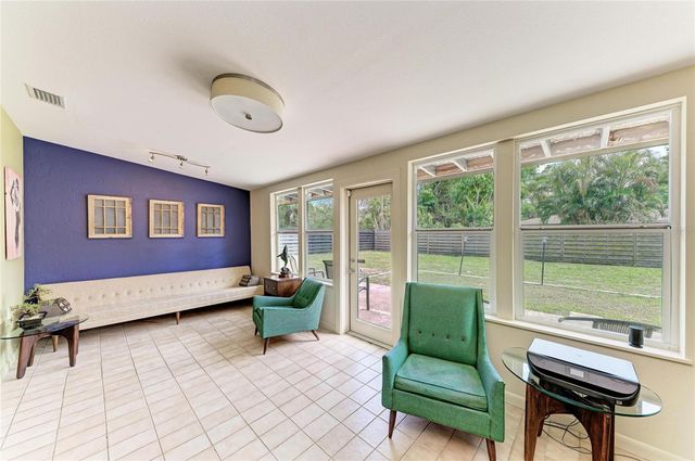 2286 HYDE PARK STREET, Sarasota, FL 34239