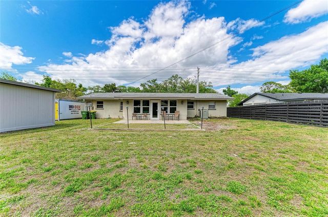 2286 HYDE PARK STREET, Sarasota, FL 34239