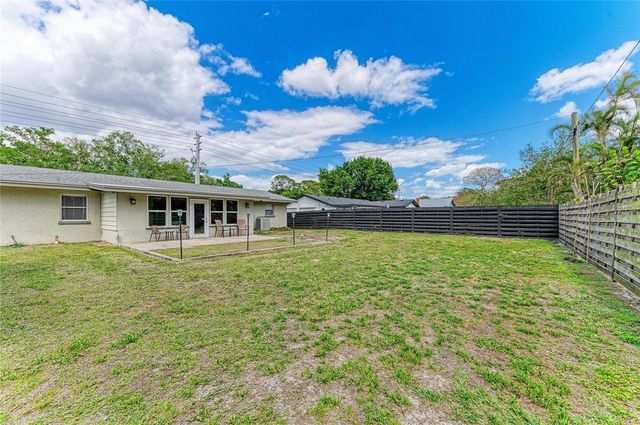 2286 HYDE PARK STREET, Sarasota, FL 34239