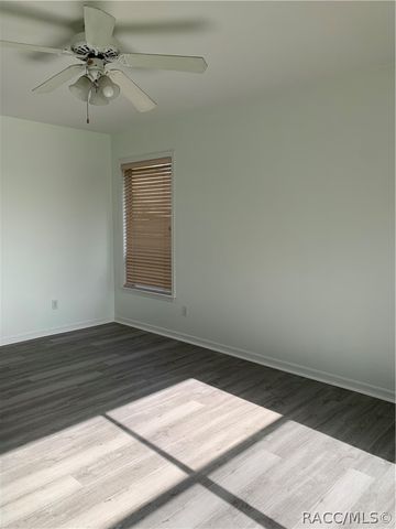 1758 N Envoy Drive, Crystal River, FL 34429