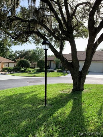 1758 N Envoy Drive, Crystal River, FL 34429