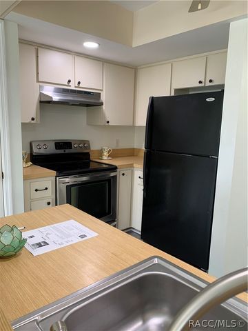 1758 N Envoy Drive, Crystal River, FL 34429