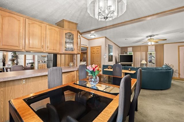 59 Robin Drive, Tiverton, RI 02878