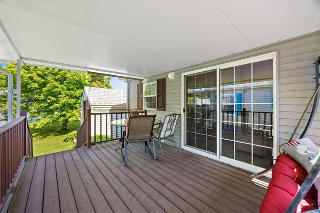 59 Robin Drive, Tiverton, RI 02878