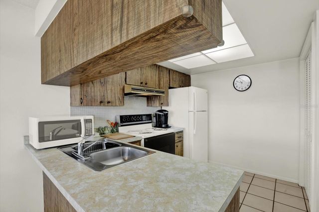 315 58TH STREET D, Holmes Beach, FL 34217