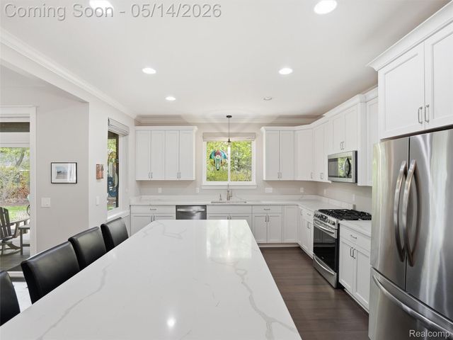 3513 Pointe Shore Drive, Brighton Township, MI 48114