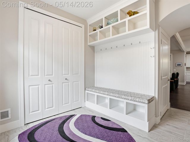 3513 Pointe Shore Drive, Brighton Township, MI 48114