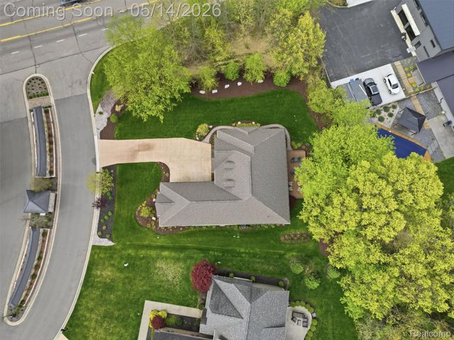 3513 Pointe Shore Drive, Brighton Township, MI 48114