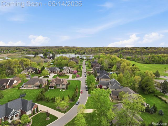 3513 Pointe Shore Drive, Brighton Township, MI 48114