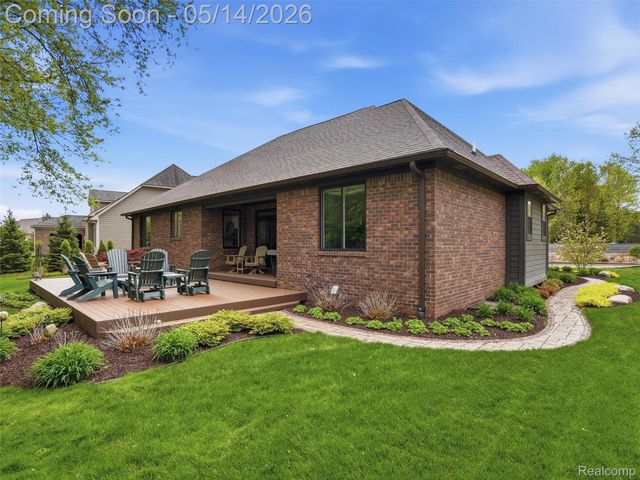 3513 Pointe Shore Drive, Brighton Township, MI 48114
