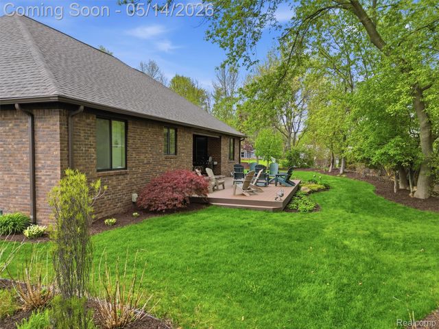 3513 Pointe Shore Drive, Brighton Township, MI 48114
