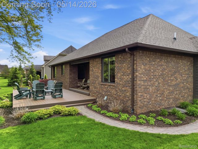 3513 Pointe Shore Drive, Brighton Township, MI 48114