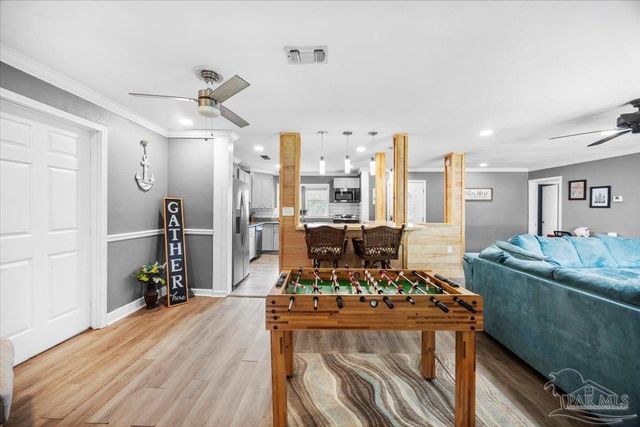 3290 Bayou Dr, Pensacola, FL 32505