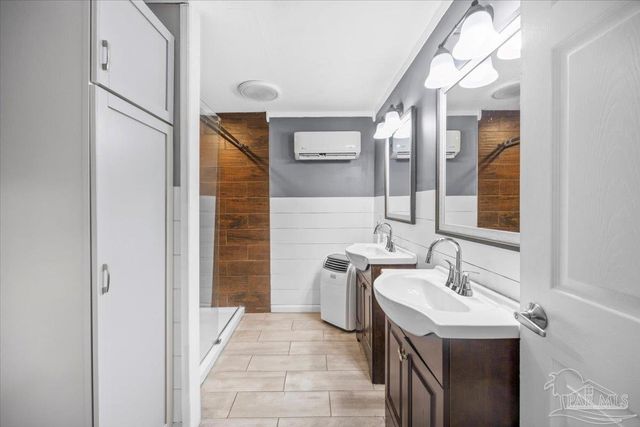 3290 Bayou Dr, Pensacola, FL 32505