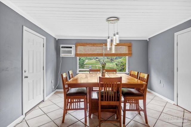 3290 Bayou Dr, Pensacola, FL 32505