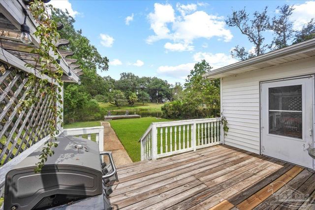 3290 Bayou Dr, Pensacola, FL 32505