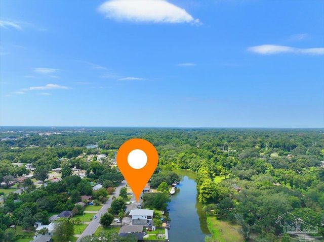 3290 Bayou Dr, Pensacola, FL 32505