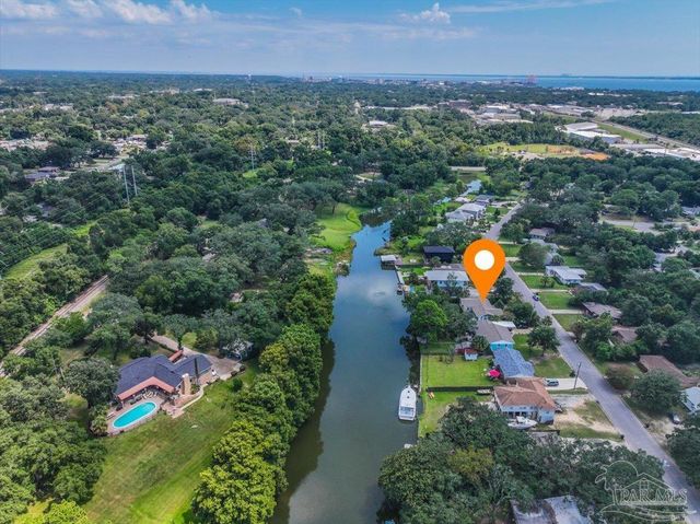 3290 Bayou Dr, Pensacola, FL 32505