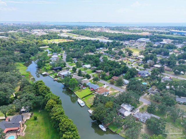 3290 Bayou Dr, Pensacola, FL 32505