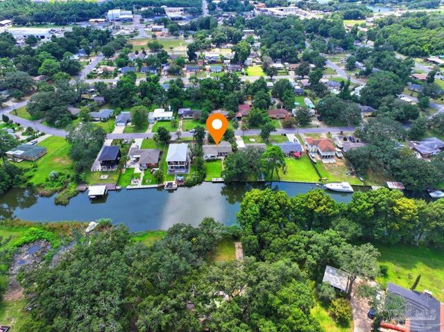 3290 Bayou Dr, Pensacola, FL 32505