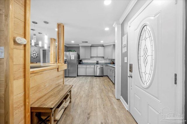 3290 Bayou Dr, Pensacola, FL 32505