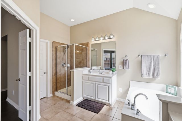 1124 Wilson Drive, Lantana, TX 76226