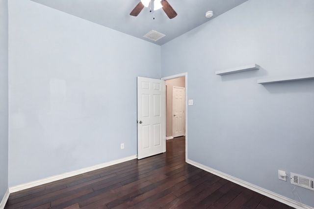 1124 Wilson Drive, Lantana, TX 76226
