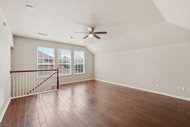1124 Wilson Drive, Lantana, TX 76226