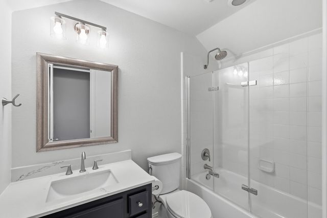 1124 Wilson Drive, Lantana, TX 76226