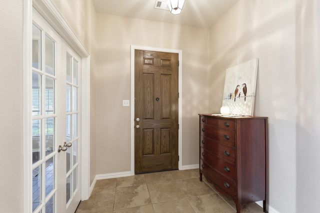 1124 Wilson Drive, Lantana, TX 76226