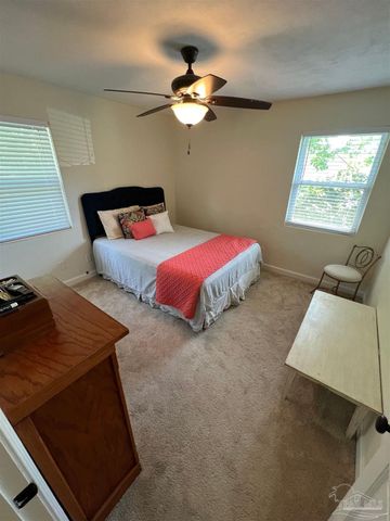 320 Gamarra Rd, Pensacola, FL 32503