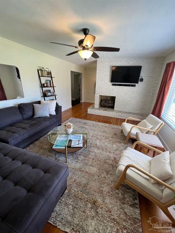 320 Gamarra Rd, Pensacola, FL 32503