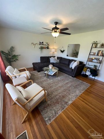 320 Gamarra Rd, Pensacola, FL 32503