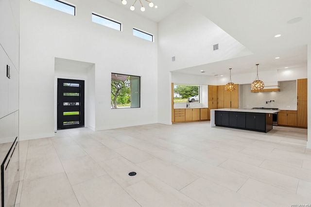 10009 BASILONE RDG, San Antonio, TX 78255