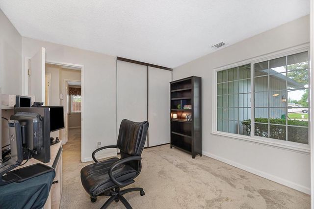 9088 Bramble Trail Way, Sacramento, CA 95826