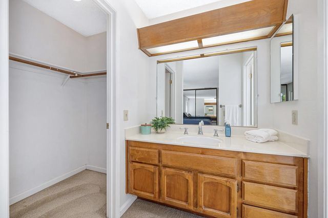 9088 Bramble Trail Way, Sacramento, CA 95826