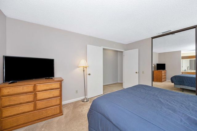 9088 Bramble Trail Way, Sacramento, CA 95826